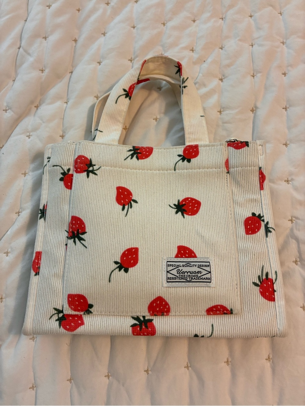 Uerrreum Strawberry Print Canvas Tote Bag - Cream & Red